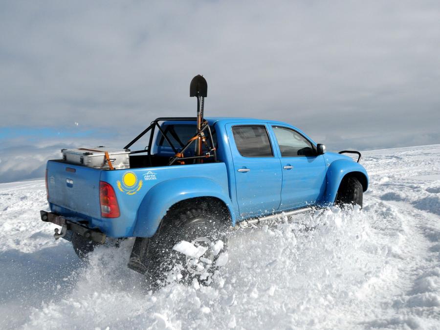  Toyota Hilux AT44 Arctic Trucks 2007 года  (фото 9 из 30)